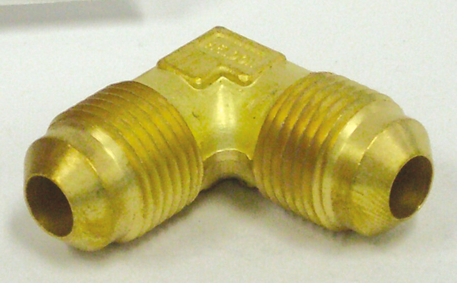Forged Brass Elbow 5/8MSAEx5/8MSAE