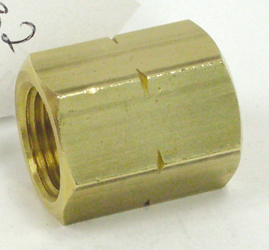 Henry Brass Socket Union 1/2FSAEx1/2FBSP